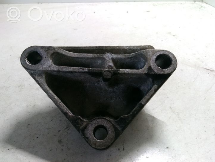 Renault Latitude (L70) Engine mounting bracket 113320028R