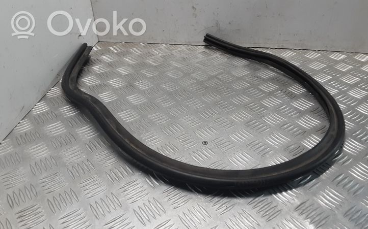 Volkswagen Golf VI Engine compartment rubber 