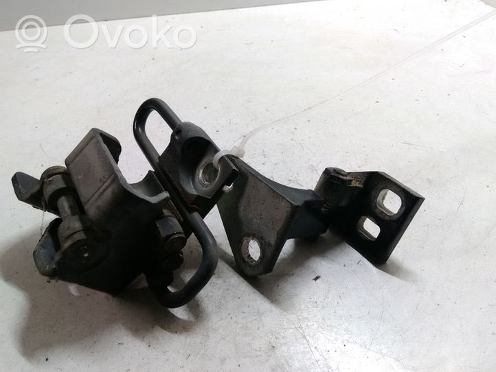 Volkswagen Golf VI Front door hinge set 1K0831412Q