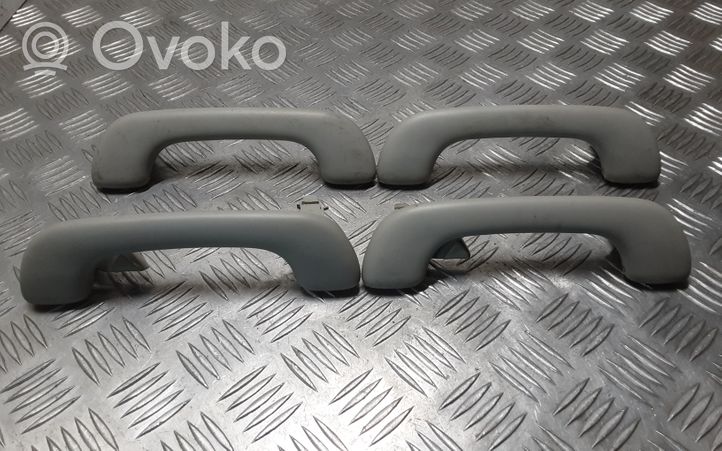 Nissan Qashqai Etukattokahva 8200000099