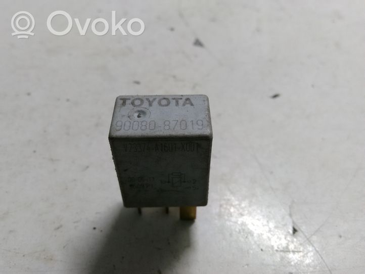 Toyota Corolla Verso E121 Autres relais 9008087019