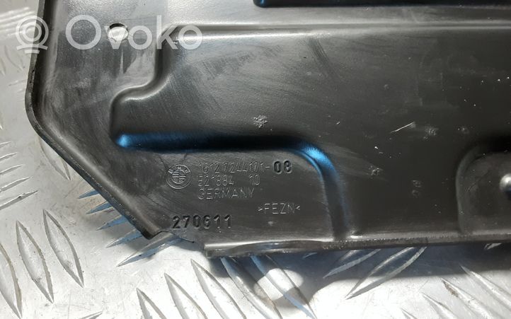 BMW 1 F20 F21 Kita dugno detalė 7244171