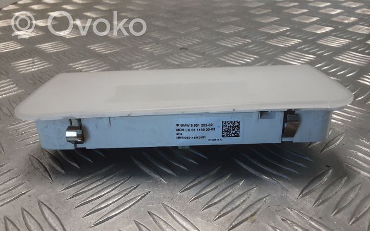 BMW X1 E84 Lampka podsufitki tylna 6951252