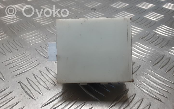 Toyota Avensis T250 Durų elektronikos valdymo blokas 8974105070