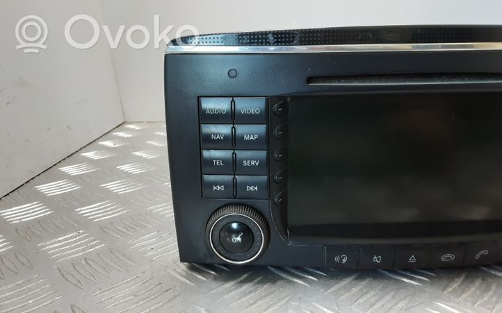 Mercedes-Benz R W251 Radio/CD/DVD/GPS-pääyksikkö A2518200979