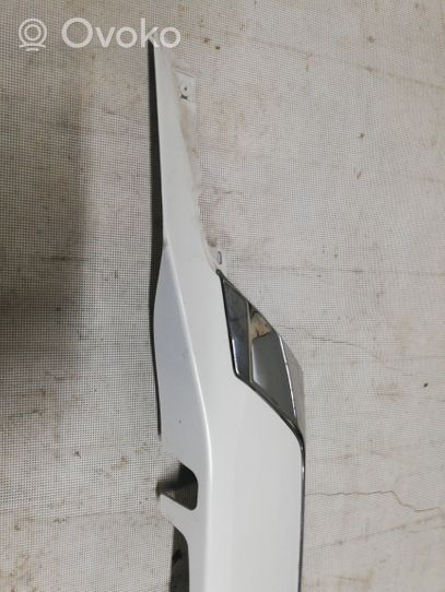 Mitsubishi Outlander Takaluukun rekisterikilven valon palkki 5817A265