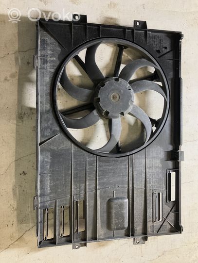 Volkswagen Transporter - Caravelle T5 Ventilateur de refroidissement de radiateur électrique 7E0121201M