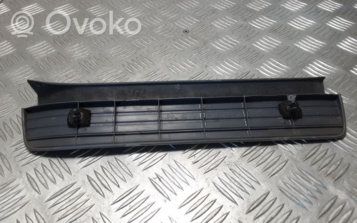 Toyota Land Cruiser (HDJ90) Takaoven kynnyksen suojalista 6791860020