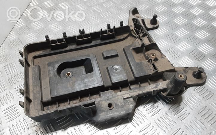 Seat Altea Półka akumulatora 1K0915333C