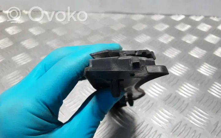 Audi A4 S4 B9 Inne części komory silnika 8W0971871B