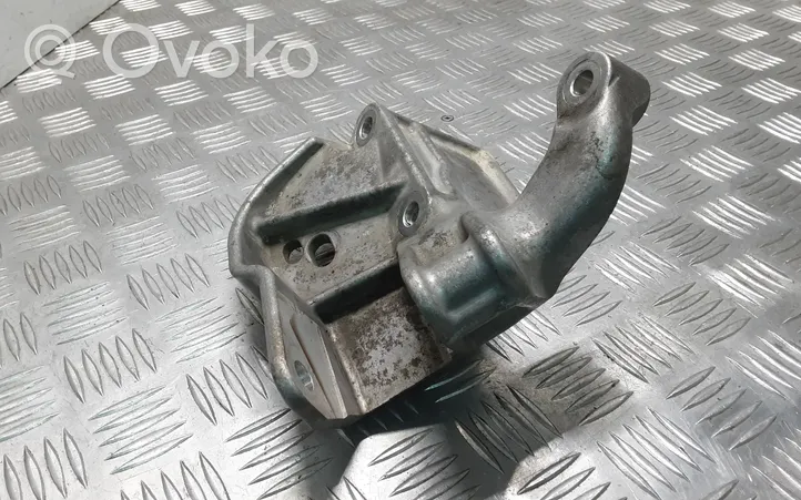 Volvo V40 Support, suspension du moteur 