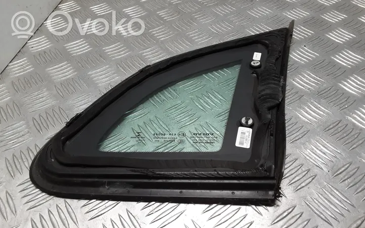 Volvo V40 Galinis šoninis kėbulo stiklas 31386770