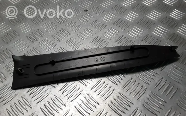 Volvo V40 Rivestimento estremità laterale del cruscotto 31102348