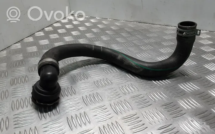 Volvo V40 Tubo flessibile del liquido di raffreddamento del motore 31474987