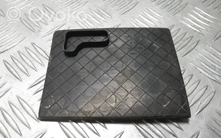 Volvo V40 Tapis de boîte à gants 01284632