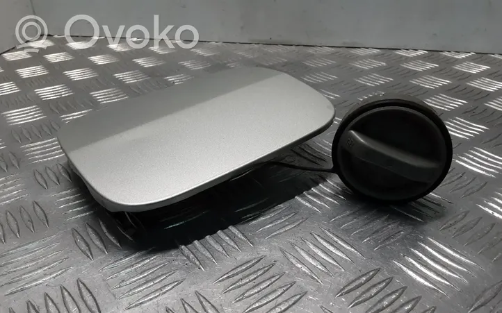 Toyota Avensis T250 Fuel tank cap 