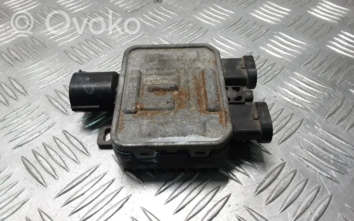 Volvo S60 Fan control module 940011200