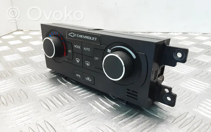 Chevrolet Captiva Climate control unit 96873528