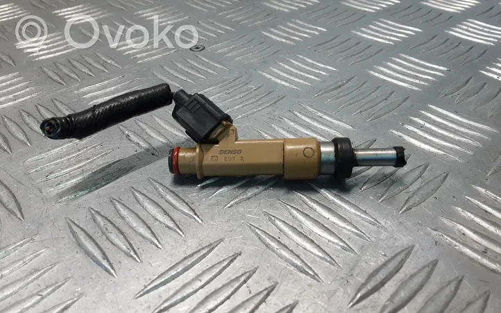 Toyota Prius+ (ZVW40) Fuel injector 2325037010