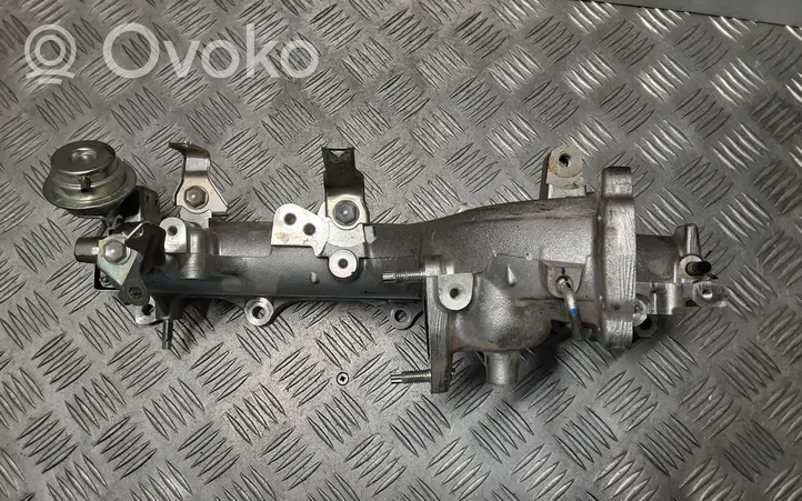 Toyota Land Cruiser (J150) Collettore di aspirazione 