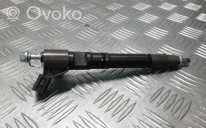 Toyota Land Cruiser (J150) Fuel injector 2367011070