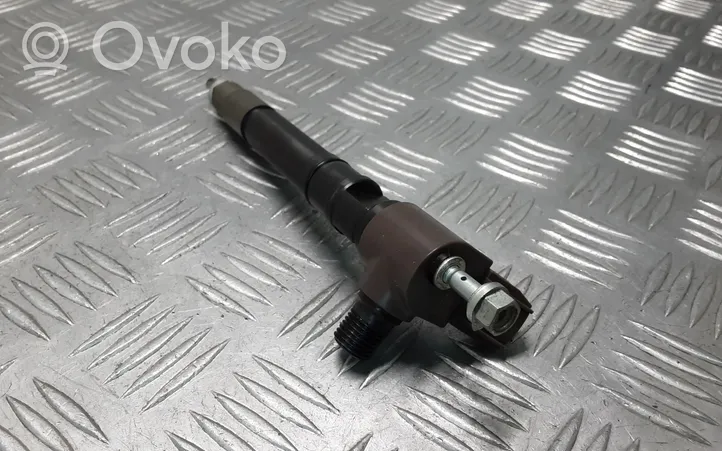 Toyota Land Cruiser (J150) Injecteur de carburant 2367011070