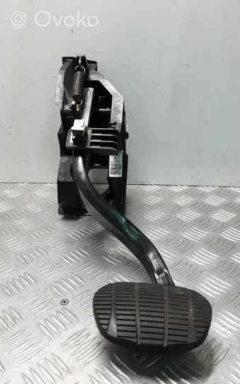 BMW X1 F48 F49 Pedal de freno 6856596