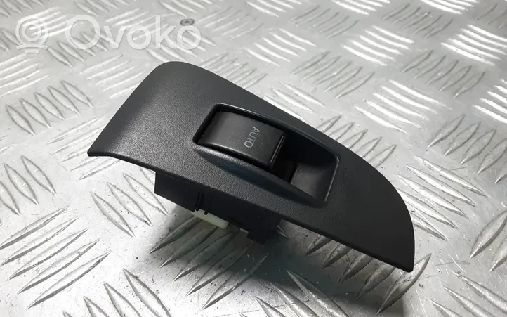 Toyota Avensis T250 Interruttore di controllo dell’alzacristalli elettrico 7427105020