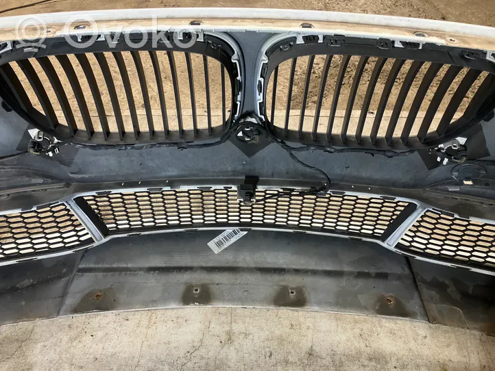 BMW 7 F01 F02 F03 F04 Front bumper 9221715