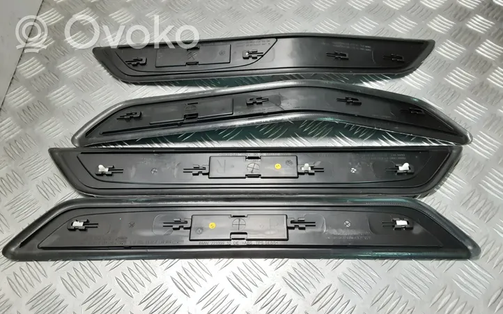 BMW 7 F01 F02 F03 F04 Garniture de protection de seuil intérieur 8046135