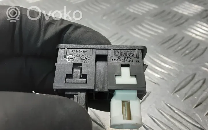 BMW X1 F48 F49 Gniazdo / Złącze USB 9229246