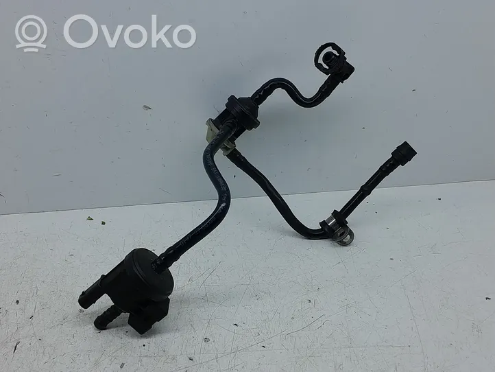 Audi A4 S4 B8 8K Vacuum valve 06H906517B