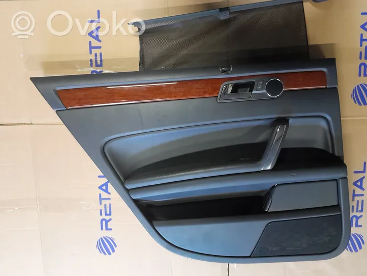 Volkswagen Phaeton Rivestimento del pannello della portiera posteriore 3D4867211