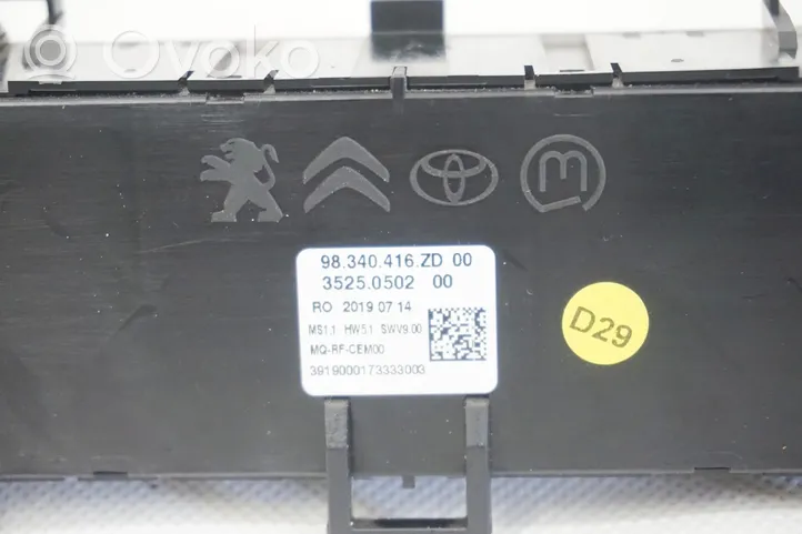 Opel Vivaro Climate control unit 98340416ZD