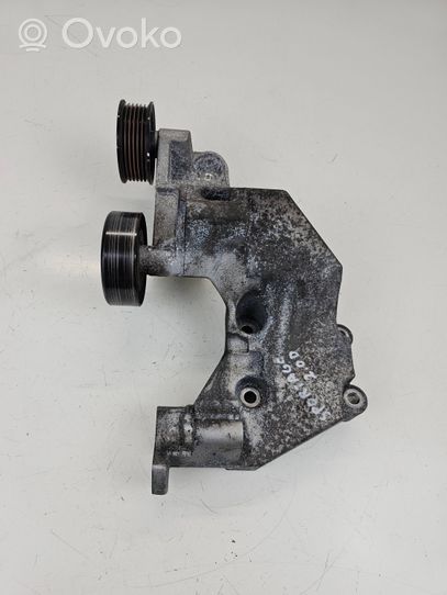 KIA Sportage Generator/alternator bracket 