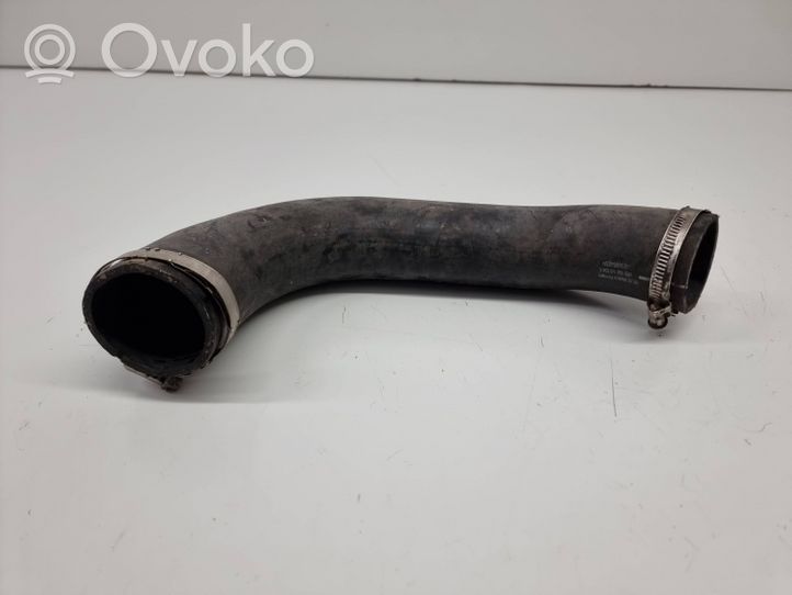 Audi Q3 8U Tube d'admission de tuyau de refroidisseur intermédiaire VRB5N0145834K