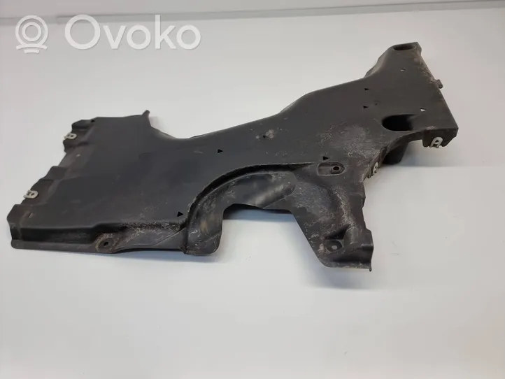 BMW 5 G30 G31 Protezione inferiore 7441178