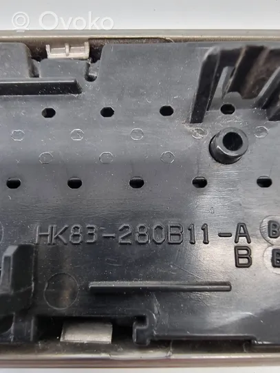 Jaguar F-Pace Listwa / Nakładka na błotnik przedni HK83280B11A