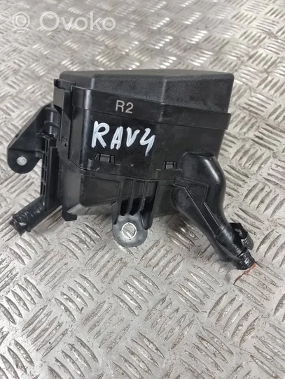 Toyota RAV 4 (XA50) Drošinātāju kaste (komplekts) 