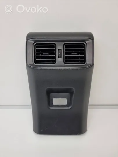 Toyota RAV 4 (XA50) Aizmugurējā gaisa - ventilācijas reste 5892342090