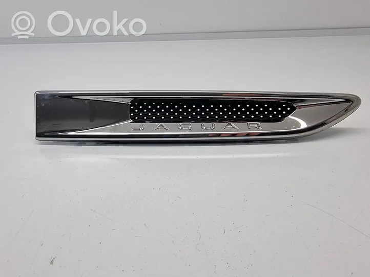 Jaguar XF X260 Grill / Wlot powietrza błotnika przedniego GX63280B10A