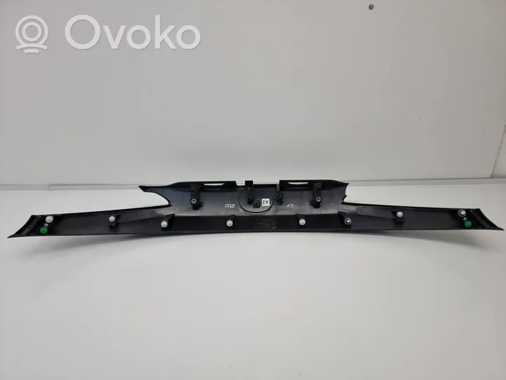 Lexus NX Rivestimento portellone 7680178090