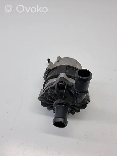 Audi S5 Pompe à eau de liquide de refroidissement 8K0965567