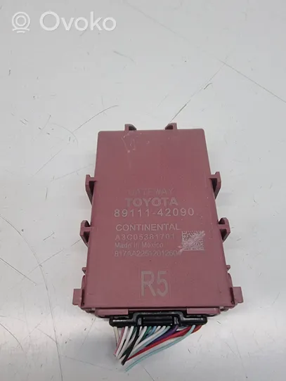 Toyota RAV 4 (XA50) Moduł sterowania Gateway 8911142090