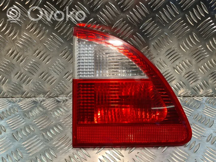 Ford Galaxy Lampy tylnej klapy bagażnika 