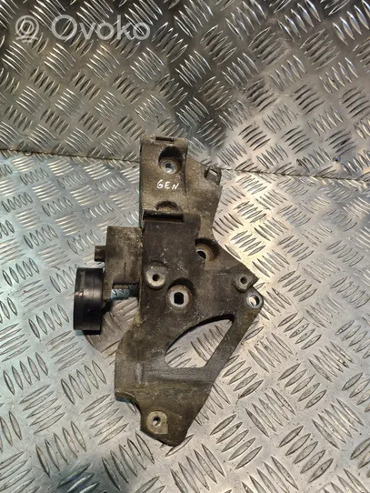 Renault Clio II Generator/alternator bracket 8200043635