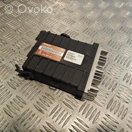 Audi 80 90 B3 Sterownik / Moduł ECU 0261200251