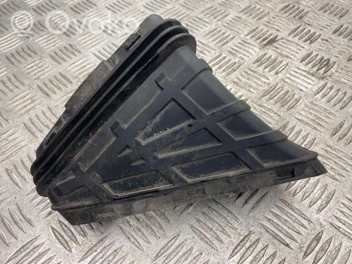 Audi Q5 SQ5 Część rury dolotu powietrza 8R0129739