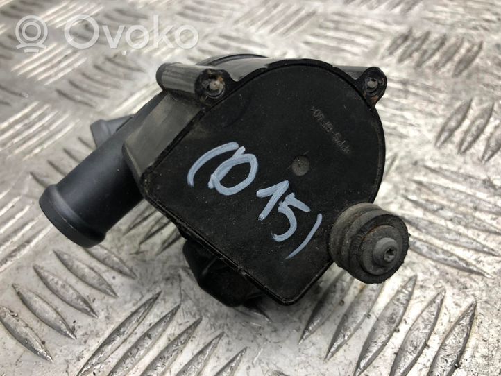 Audi A3 S3 8P Pompa elettrica dell’acqua/del refrigerante ausiliaria 5N0965561