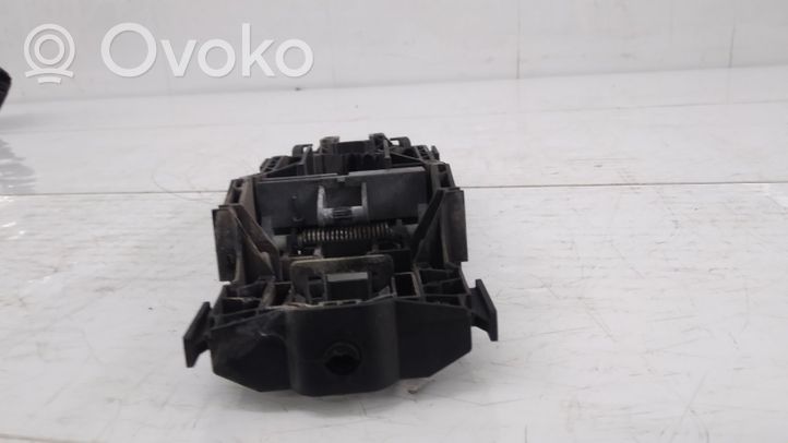 Volkswagen Sharan Klamka zewnętrzna / wspornik drzwi bocznych przesuwnych 5N0839885H